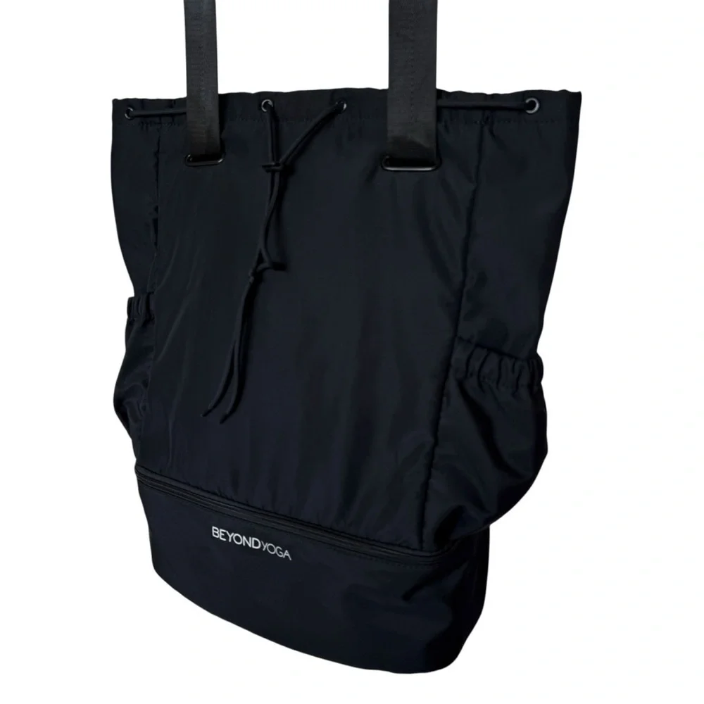 Beyond Yoga Convertible Gym Bag Backpack Tote Black Unisex Multiple Pockets